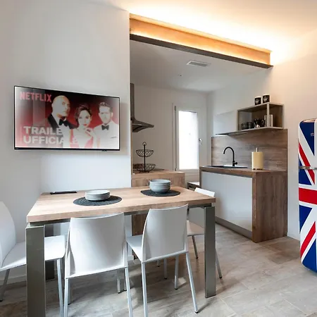 Ξενοδοχείο με διαμερίσματα Cavalli 4*